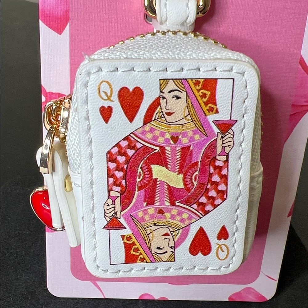 Piper K | Queen Of Hearts ♥️🃏 Zipper Pouch Bag Charm - Picture 3 of 9